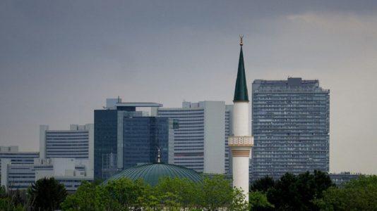 Fighting political Islam: Austrian authorities will shut down seven mosques and may expel up to 60 imams