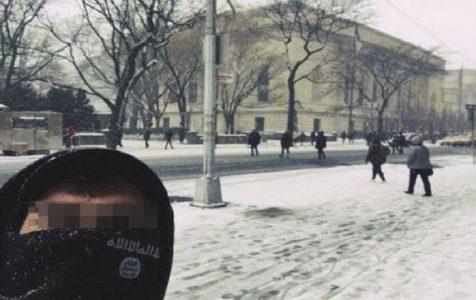 ISIS terrorist takes selfie in front of New York’s Met museum after the group called for more lone wolf-style knife and bomb attacks