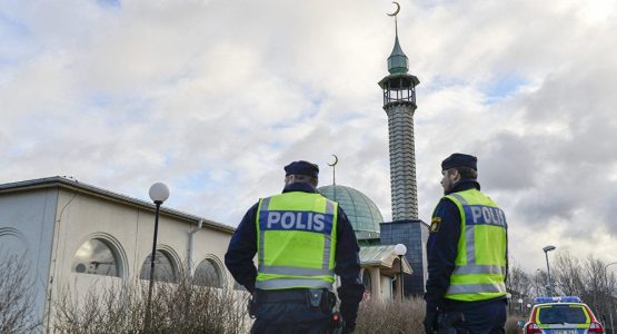 Swedish authorities expel extremist-minded Imams