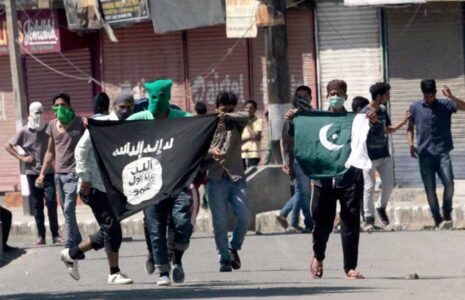 Islamic State and Pakistan terror groups turn to local Indian gangsters to execute attacks in India