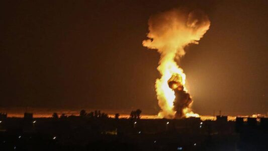 Israeli forces attacked Hamas positions in Gaza over fire balloons