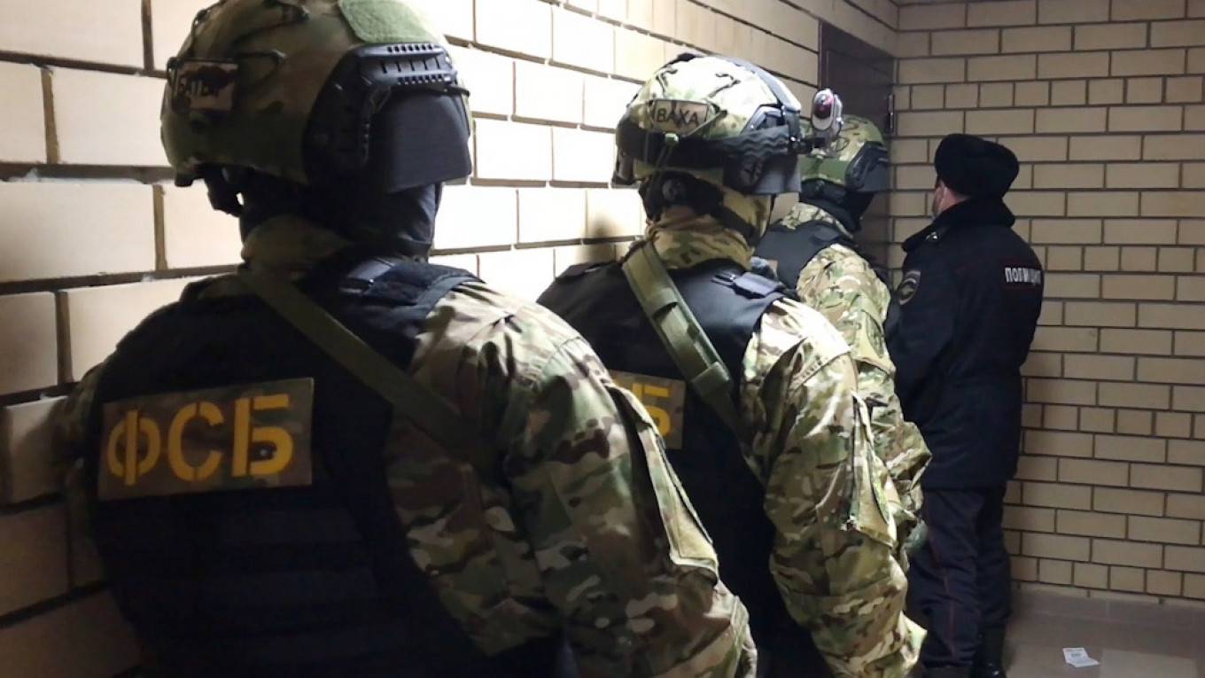 Russian Fsb Security Forces Arrested Nineteen Suspected Islamist 