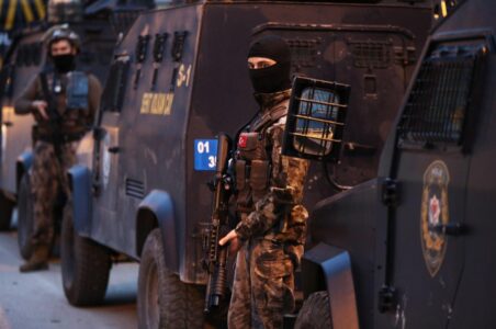 Turkish authorities detained nine Islamic State terrorists