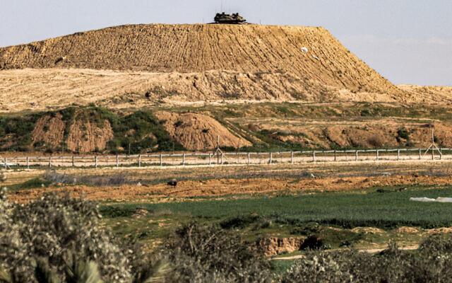 Explosive device detonated near IDF troops on Gaza border