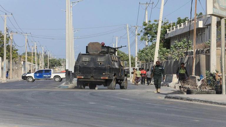 AU peacekeepers convoy hit by explosion in Somalia