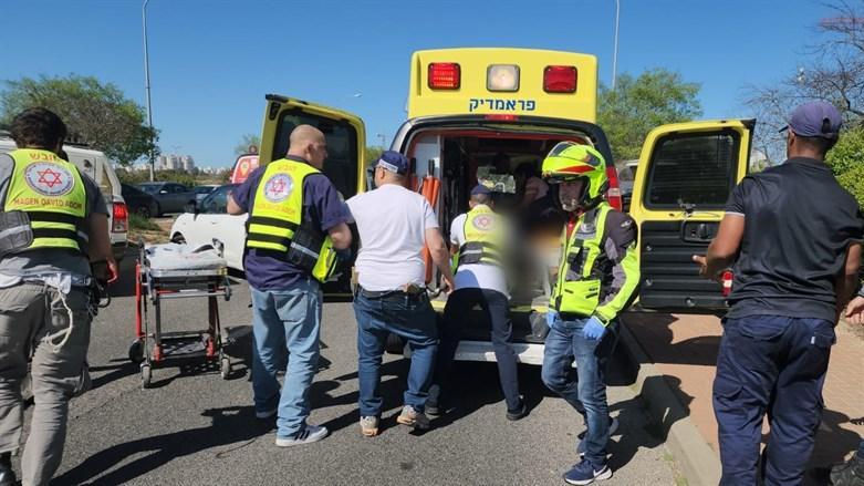 Two wounded in terror attack in central Israel