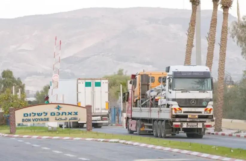 Jordan arrests Islamists trying to smuggle weapons to West Bank