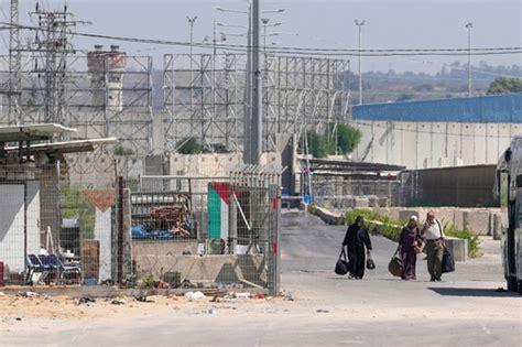 Israel shuts down main crossing with Gaza after outbreak of border violence