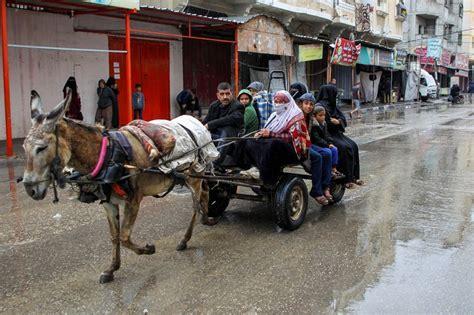 Israel begins evacuating part of Rafah ahead of threatened assault