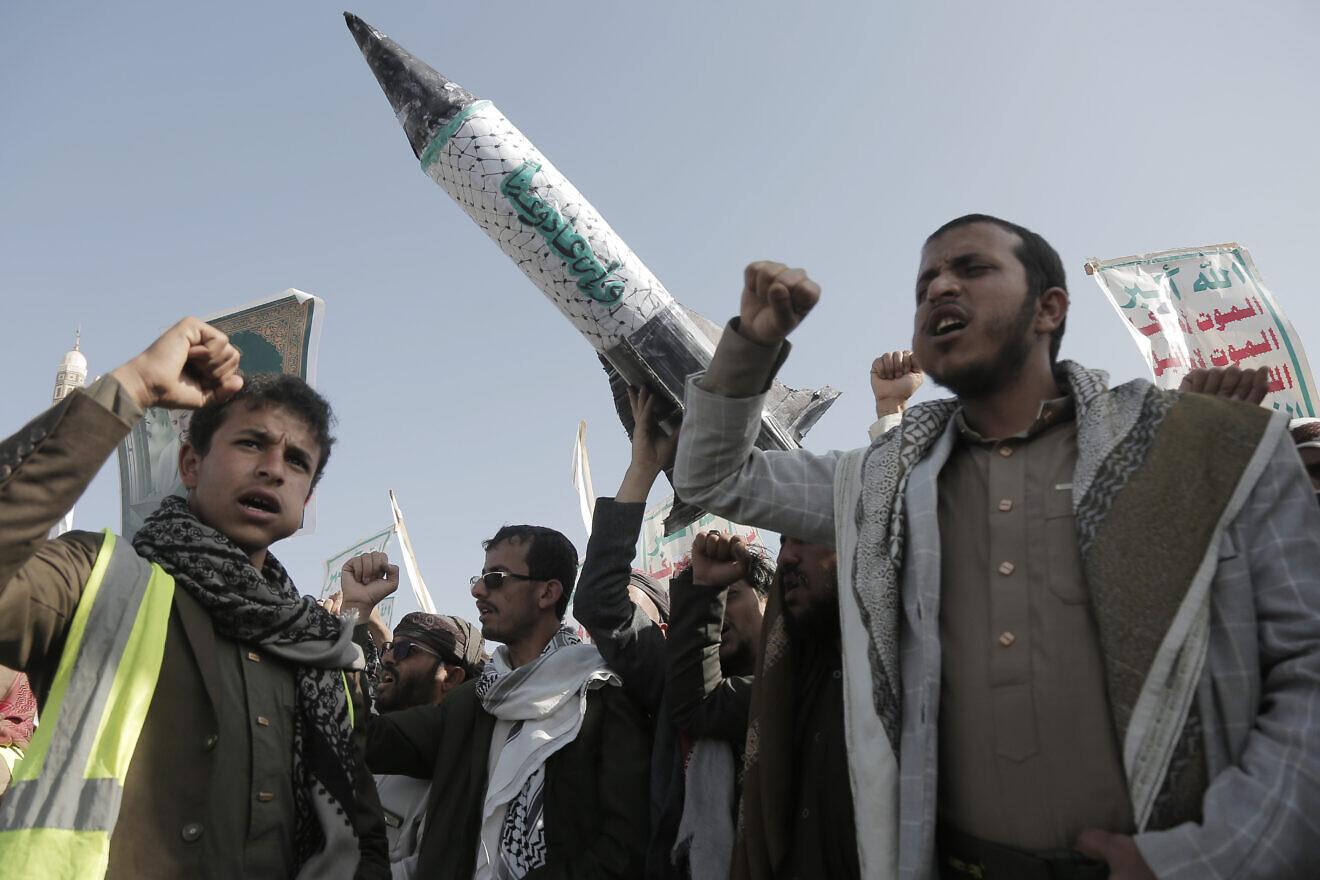 Houthi leader threatens to attack Tel Aviv if Gaza war resumes